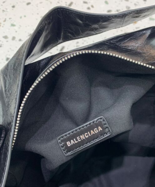 Balenciaga Superbusy Large Sling Bag Black 9