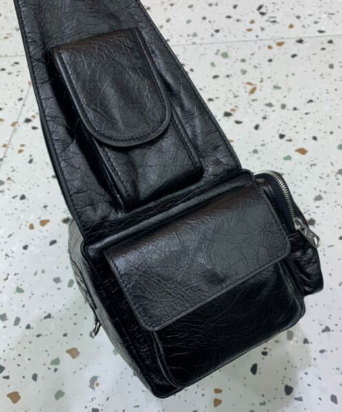 Balenciaga Superbusy XS Sling Bag Black 5