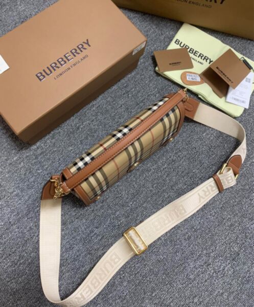 Burberry Top Handle Note Bag 5