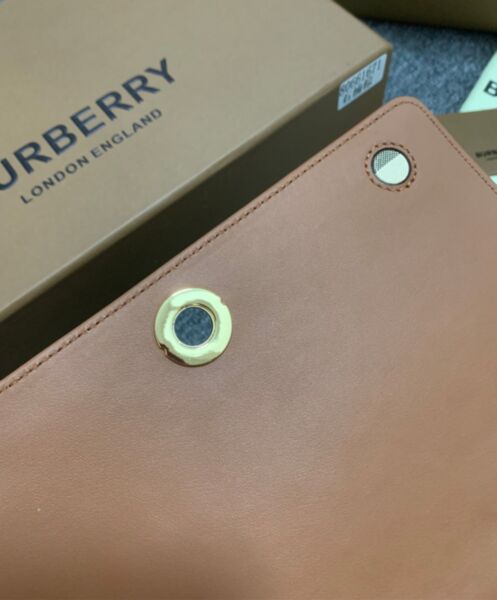 Burberry Top Handle Note Bag 8