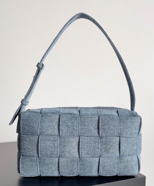 Bottega Veneta Brick Cassette Shoulder Bag 709628 Blue 2