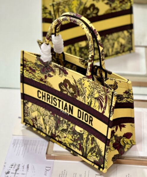 Dior Medium Dior Book Tote Yellow 4