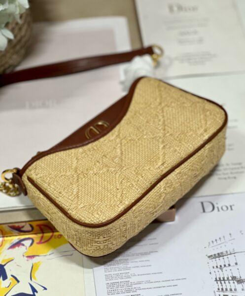 Dior 30 Montaigne Hobo Avenue Mini Bag Apricot 3