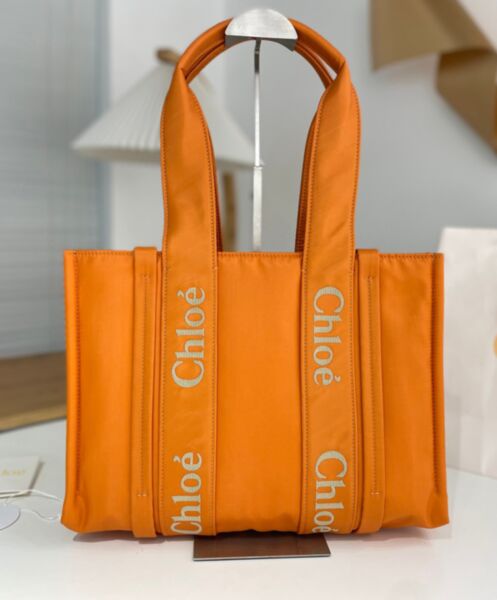 Chloe Medium Woody Tote Bag 2