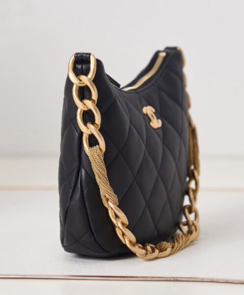 Chanel Hobo Handbag AS4220 Black 3