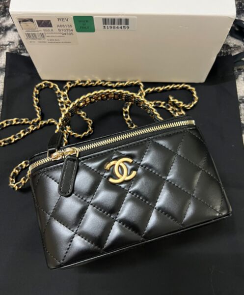 Chanel Chain Makeup Bag AP3012 Black 4