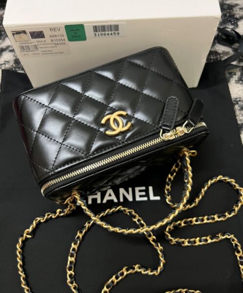 Chanel Chain Makeup Bag AP3012 Black 7