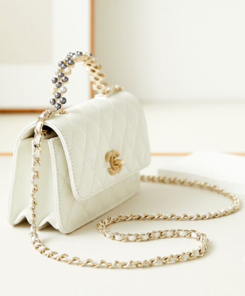 Chanel Clutch With Chain AP3803 3