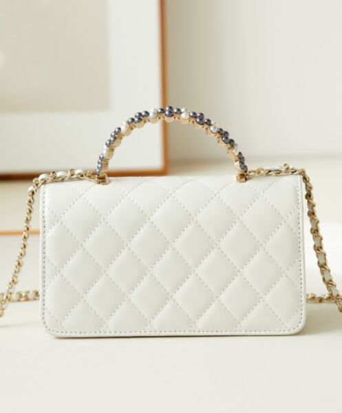 Chanel Clutch With Chain AP3803 6