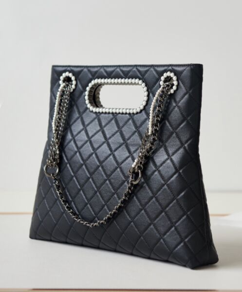 Chanel Shopping Bag AS4222 Black 6