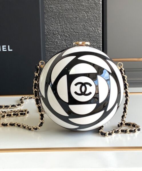 Chanel Sphere Minaudiere AS4505 Cream 2