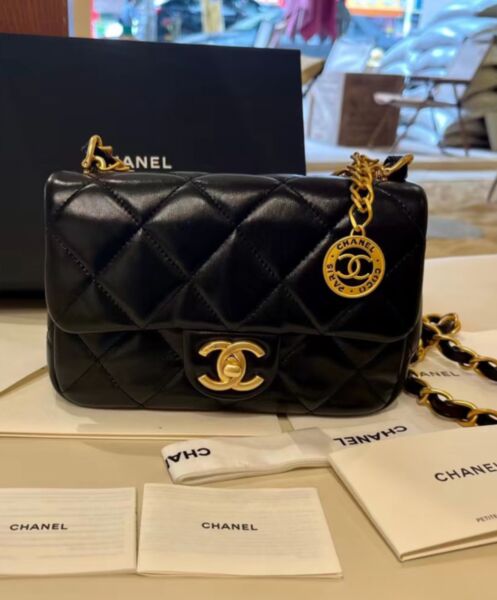 Chanel Small Flap Bag AS4012 3