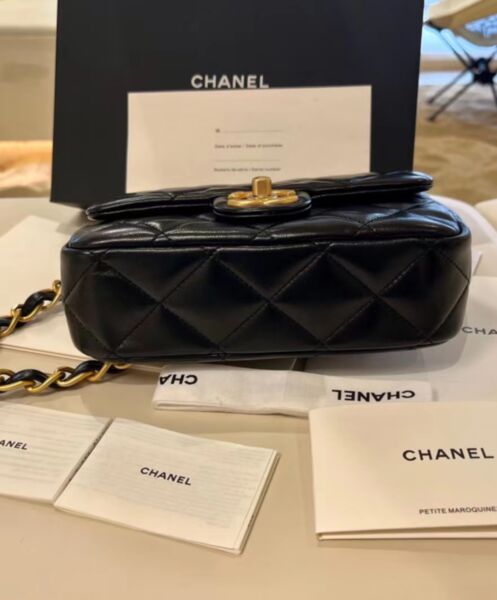 Chanel Small Flap Bag AS4012 7