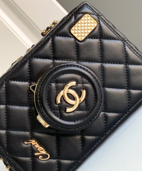 Chanel Camera Bag AS4817 6