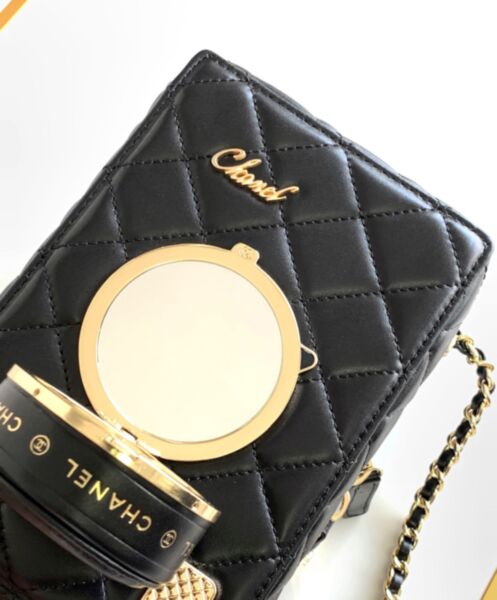 Chanel Camera Bag AS4817 7