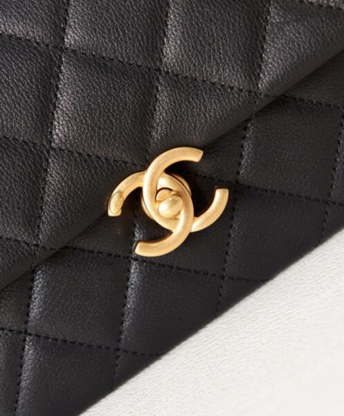 Chanel Small Flap Bag AS3994 Black 7