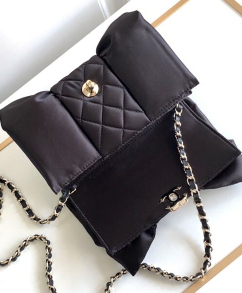 Chanel Clutch AS4098 Black 7