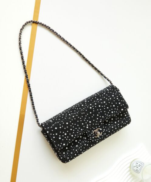 Chanel Clutch AS4372 Black 4