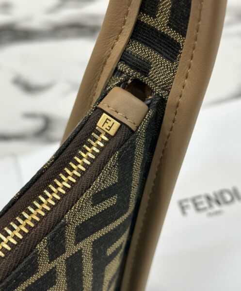 Fendi Mini Fendessence 8BS094 Coffee 8