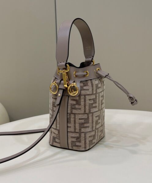 Fendi Mon Tresor 8BS0109 Gray 3