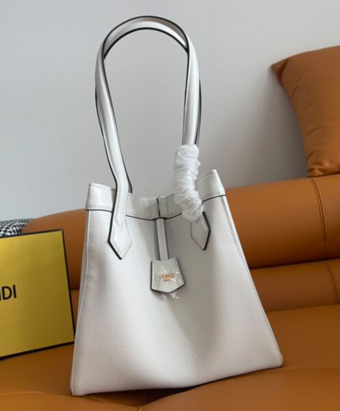 Fendi Origami Medium 8BH414 2