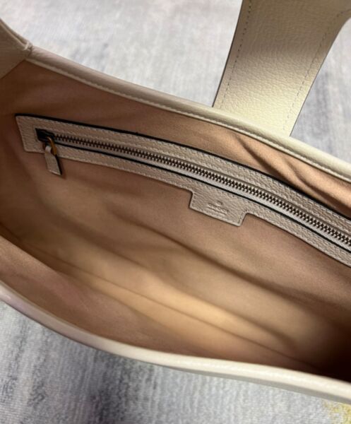 Gucci Aphrodite Medium Shoulder Bag 726274 10