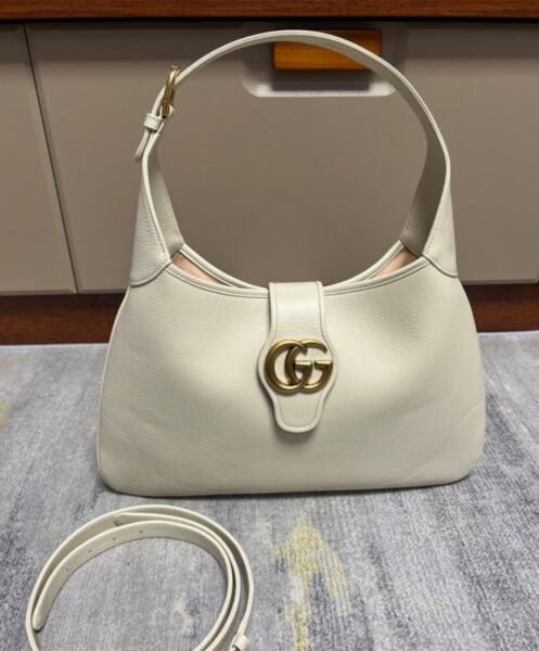 Gucci Aphrodite Medium Shoulder Bag 726274 2