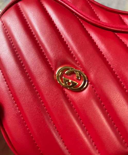 Gucci Interlocking g Mini Heart Shoulder Bag 751628 8