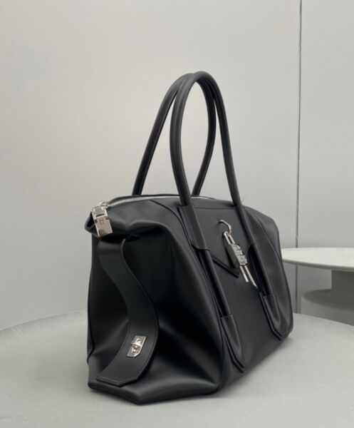 Givenchy Medium Antigona Soft Lock Handbag Black 4