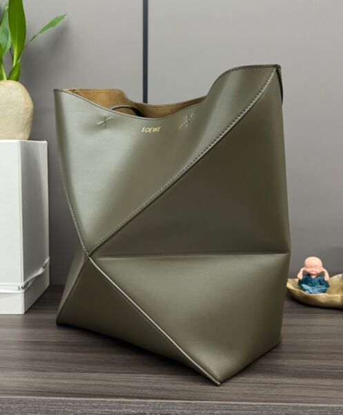 Loewe Puzzle Fold Tote In Shiny Calfskin 3