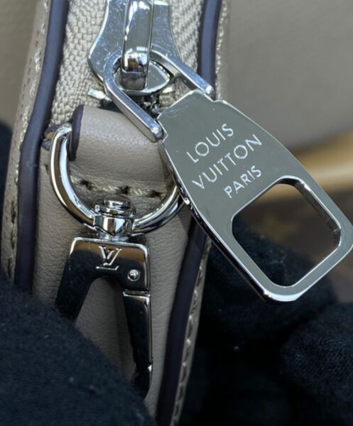 Louis Vuitton Bella M21886 Gray 9