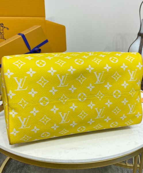 Louis Vuitton Speedy P9 Bandouliere 40 M24419 Yellow 4