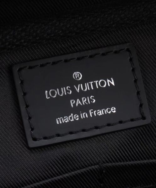Louis Vuitton Bumbag M42906 Black