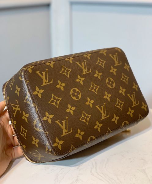 Louis Vuitton Packing Cube MM M43689 Brown