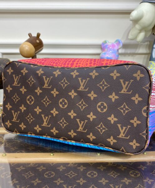 Louis Vuitton LV x YK Neverfull MM M46468 Brown 5