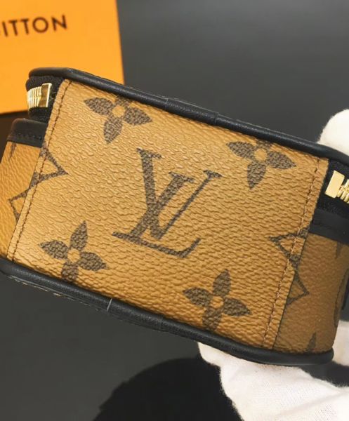 Louis Vuitton Mini Boite Chapeau Handbag M68276 Apricot