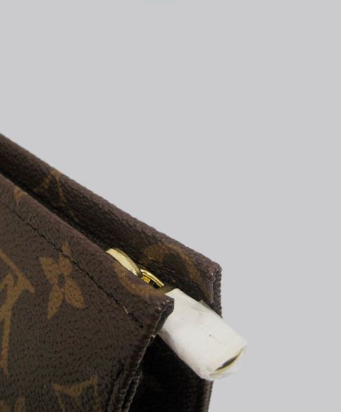 Louis Vuitton Poche Documents M47542 Brown