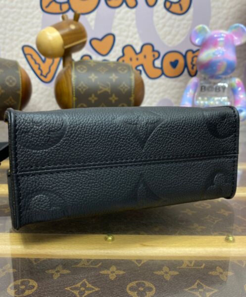 Louis Vuitton OnTheGo BB M46993 Black 5