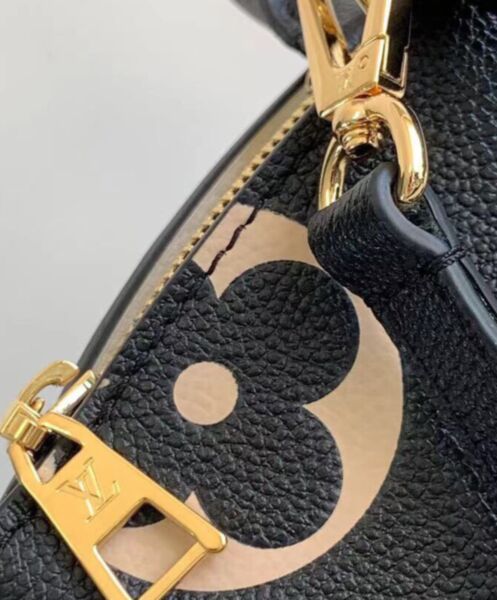 Louis Vuitton Grand Palais M45842 Black 7