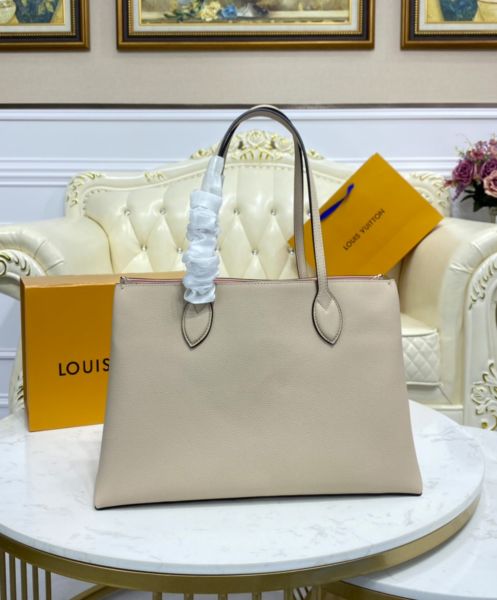 Louis Vuitton Lockme Shopper M57346 04