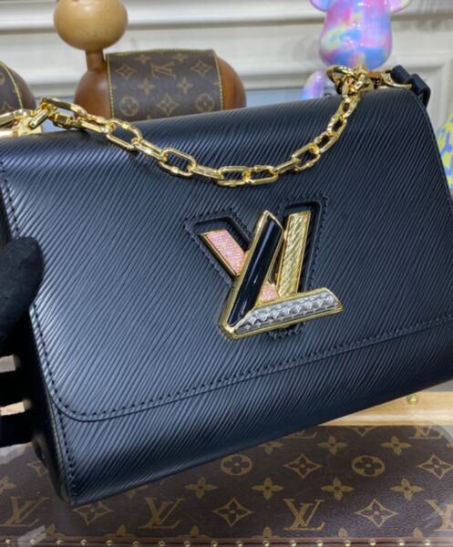 Louis Vuitton Twist MM M21031 M21032 5