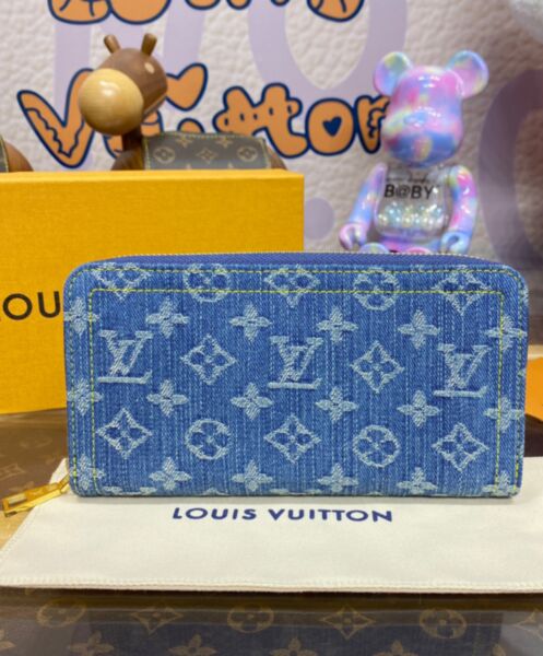 Louis Vuitton Zippy Wallet M82958 Blue 3