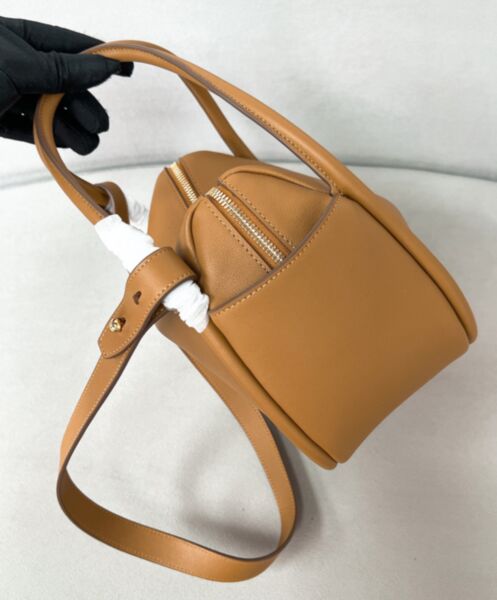 Prada Leather Handbag 1BA451 5