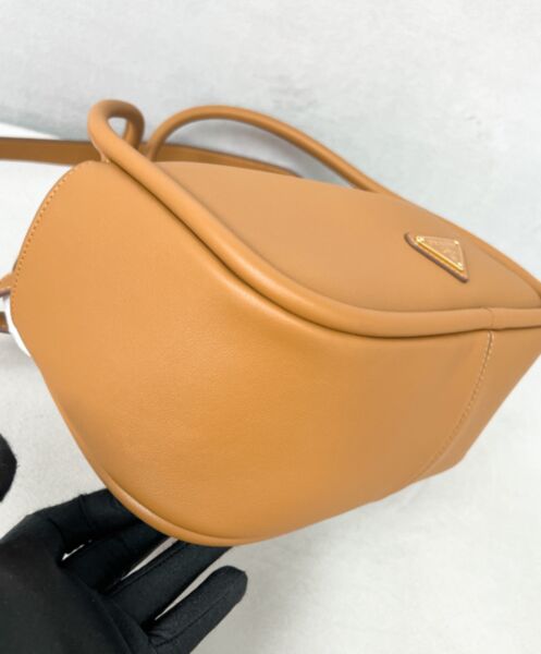 Prada Leather Handbag 1BA451 7