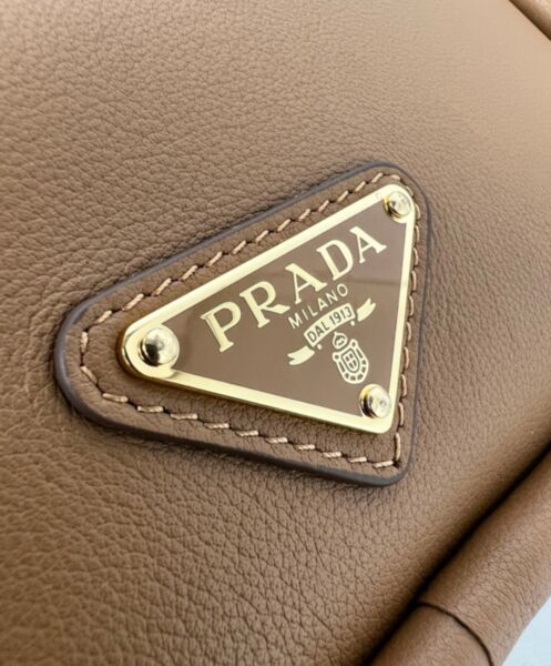 Prada Leather Handbag 1BA451 8