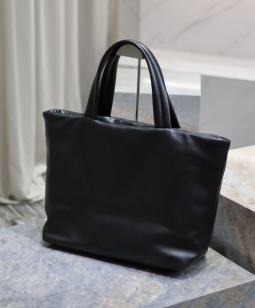 Saint Laurent Tote In Nappa Lambskin Black 4