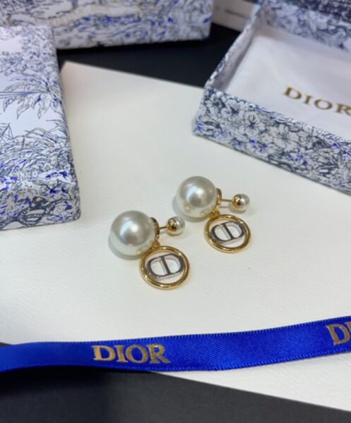 Dior Women's Dior Tribales Earrings White 3