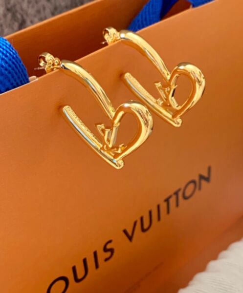 Louis Vuitton Limited Edition - Fall In Love Heart Earrings PM M00463 Golden 4