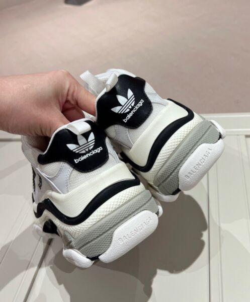 Balenciaga X Adidas Unisex Triple S Sneaker Cream 8