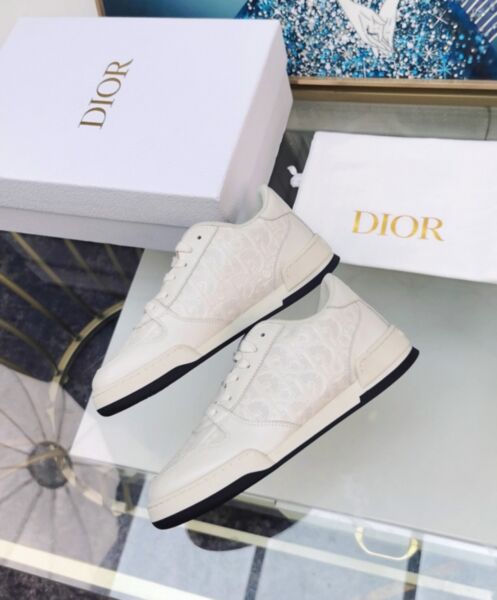 Dior Women's Dior One Sneaker Cream 6